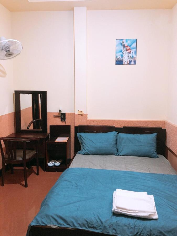 Minh Anh Hostel Rach Gia Exterior photo
